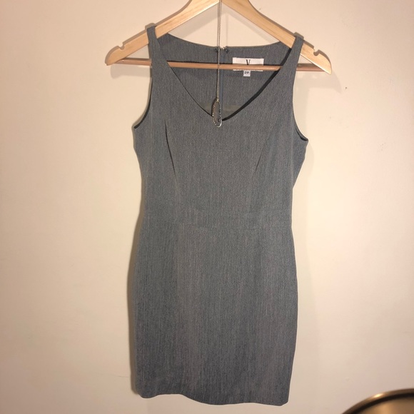 Dresses & Skirts - V collection dress
